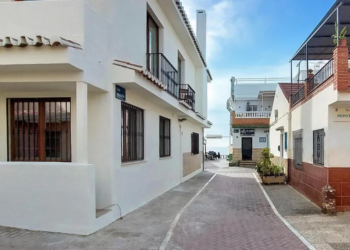 Nice Apartment In Malaga With Kitchen